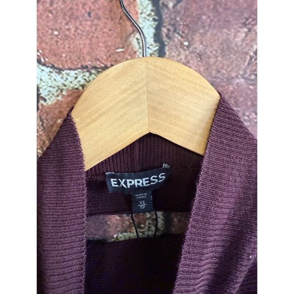Express Womens Maroon Long Sleeve Ribbed Pullover Shirt Size XS NWT - Picture 3 of 3